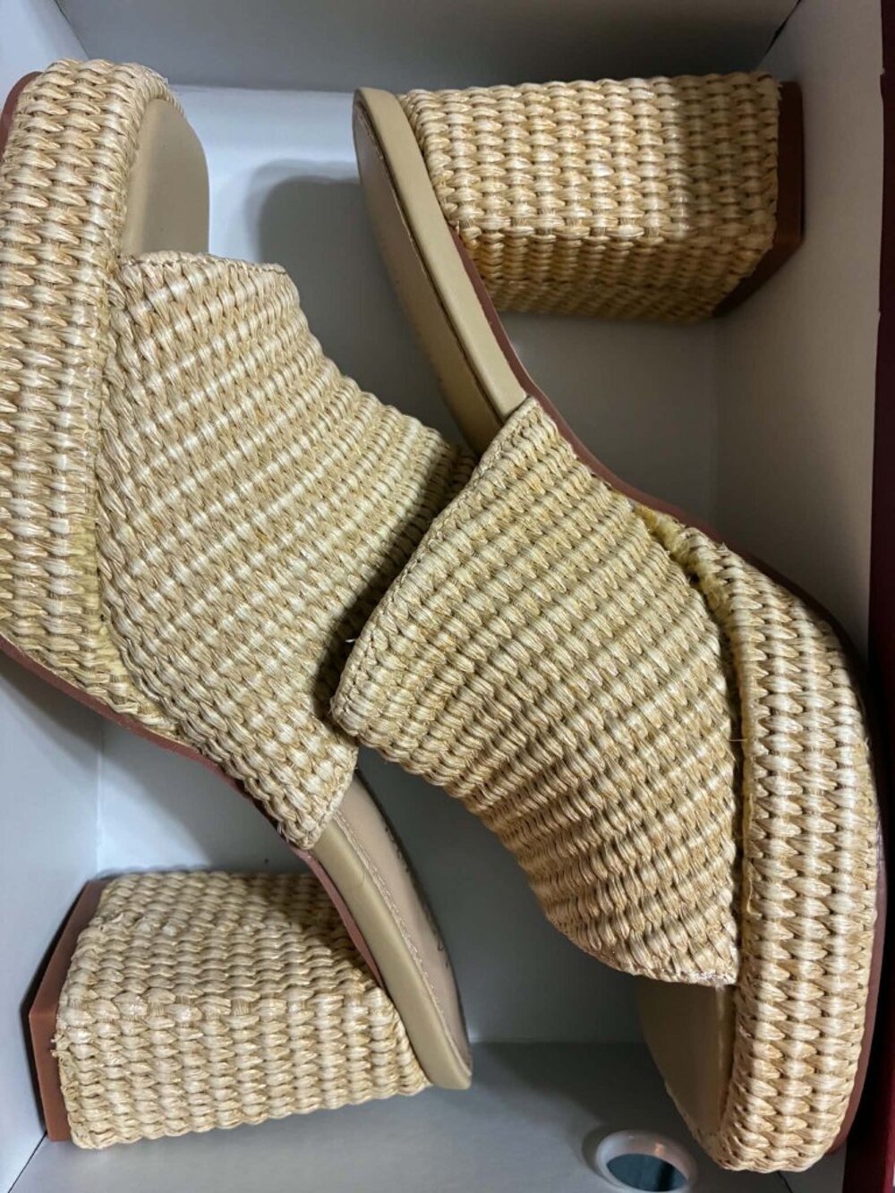 Monrovia Women's 8 Raffia Platform Wedge Slip On Block Heel Sandal 70%off Retail
